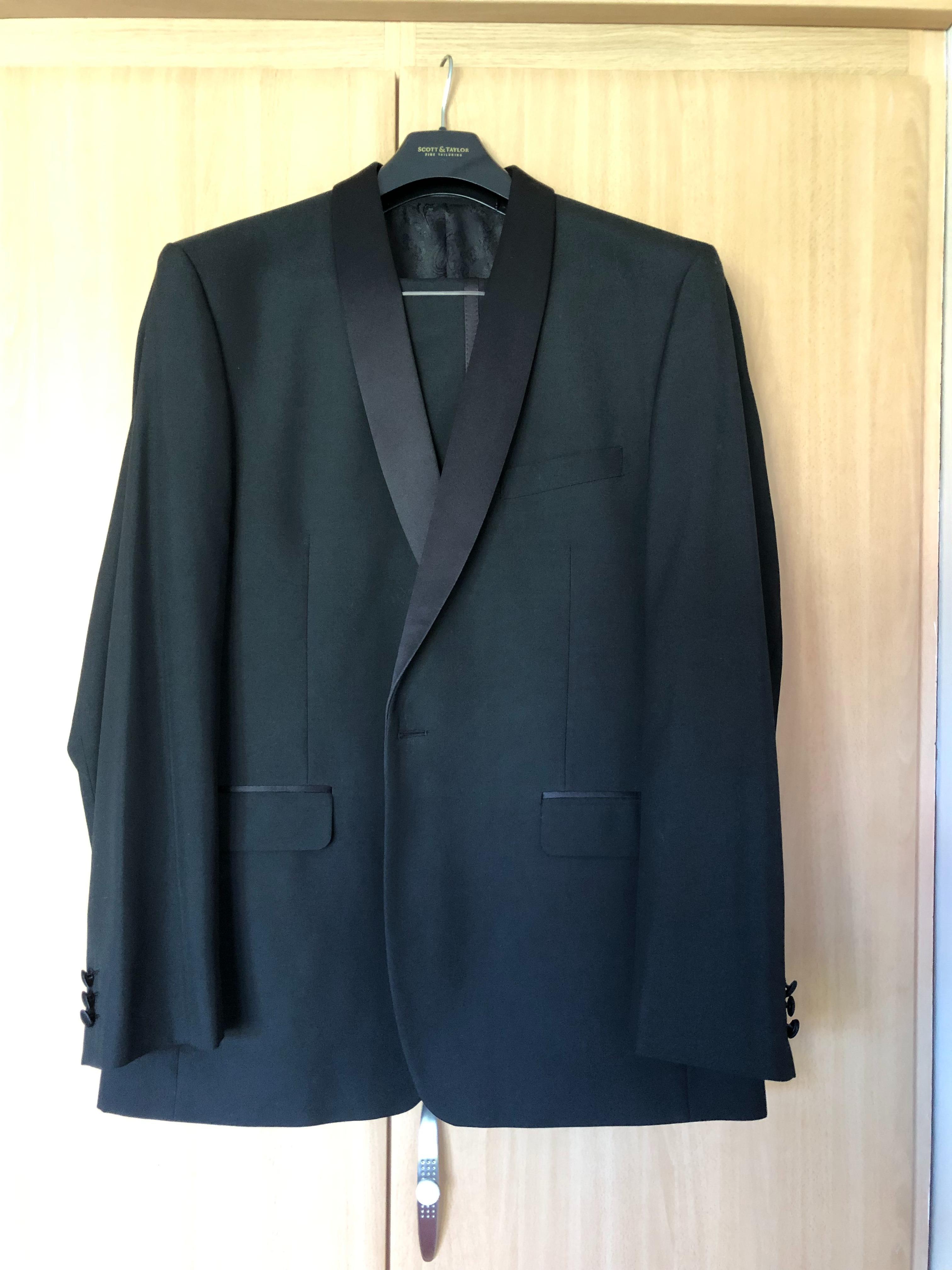 SCOTT&TAILOR PREMIUM DINNER SUIT,V.G.C.PHOTOS in WF8 Wakefield for £35.00 for sale Shpock