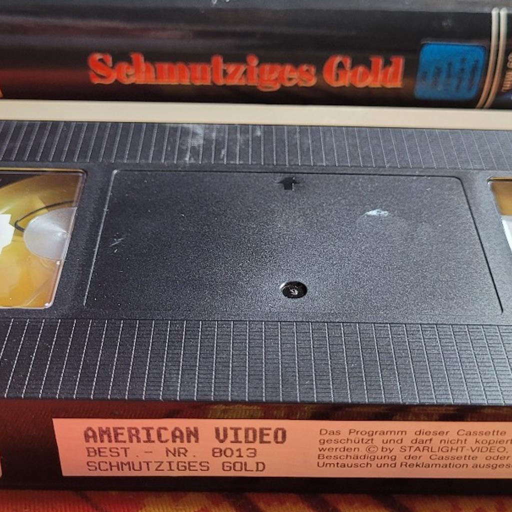 Zum Verkauf Steht die Ultra Seltene VHS + DVD-R:

Schmutziges-Gold - Tatort - Zwei-Flugkarten-nach-Rio- 1976 - American Video

Eine überspielung des Filmes auf DVD-R wird mit-beigelegt !

Sehr Guter Zustand
Zum Top-Preis