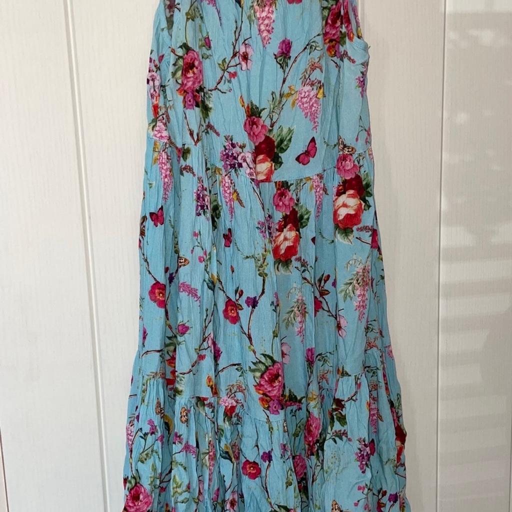 Wore once or twice. Beautiful strappy summer floaty dress in great condition collection