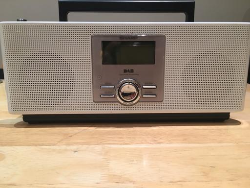 Buy & Sell Central London Covent Garden - Central London - Photos for The Sharp FV-DB1E DAB radio