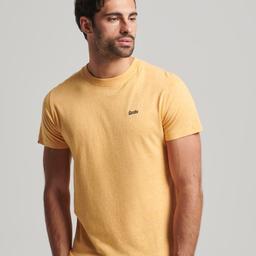 Superdry Mens Organic Cotton Essential Small Logo T-Shirt *M, L & XL* Brand New Leeds LS17

As wardrobe staples go, there's not much that is more versatile than a plain tee. Use it as the base of your layering look or bring front and centre as the focal point, the Micro logo T-shirt is perfectly comfortable being either. And with the smaller version of our iconic script logo, you won't be shouting about your style. After all, you don't need to shout about looking great as you do.

Slim fit – designed to fit closer to the body for a more tailored look
Ribbed crew neck
Short sleeves
Embroidered micro logo
Signature logo tab
This item is brand new and in perfect condition

Please note I have just 3 tshirts - Medium, Large and Extra Large, brand new and I suggest sizing up as these are slim flitting.

Bargain at £10 No offers
No personal deliveries, can be collected from Leeds LS17 or posted for an additional £3.50 tracked