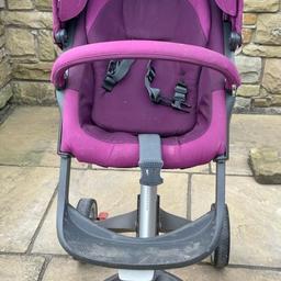 Stokke Xplory X stroller, newborn to 22kg /height adjustable seat / adjustable footrest.