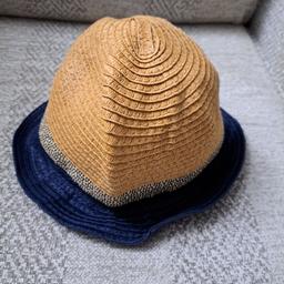 Boys rimmed hat aged 4-7
Sand color with dark blue rim
Brand new, no tags
From pet and smoke free home