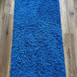 Teppich in guten Zustand, Größe : 70x140 cm 
Zum selbst abholen