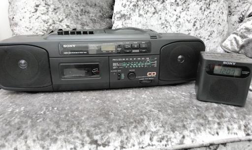 Buy & Sell West Midlands Birmingham - Photos for retro Sony boombox hifi & digicube clock