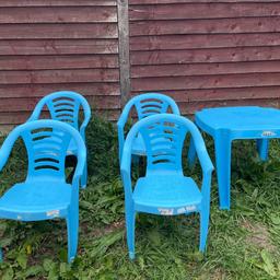 Kids table and 4 chairs
one chair has small crack as seen in pic
£5
collection Toll Bar or Thorne

may deliver locally for fuel (£2)
offers welcome