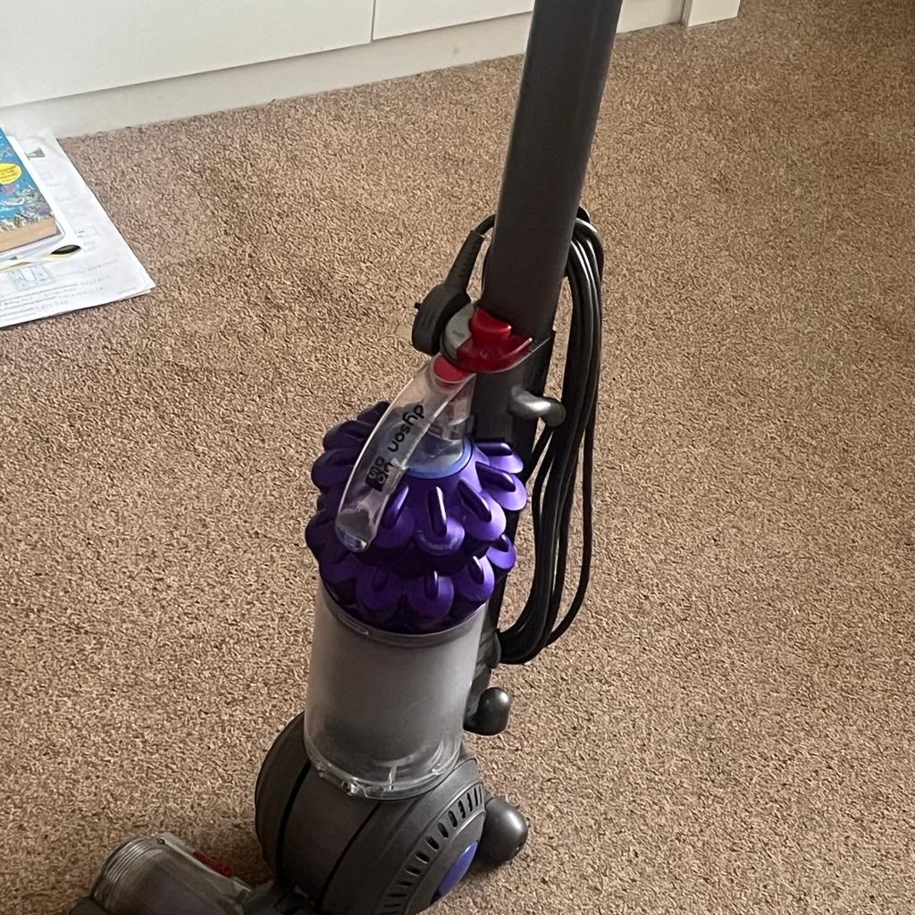 Dyson DC50.
Selling as now got a shark hoover.
Comes with spare brush head worth £39.