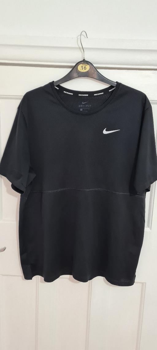 Buy & Sell South East London Croydon - Photos for Black Nike Top