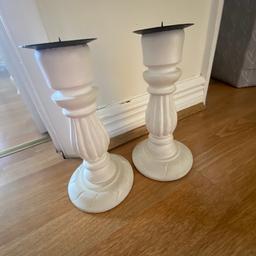 2 white candle holders . Shabby chic style