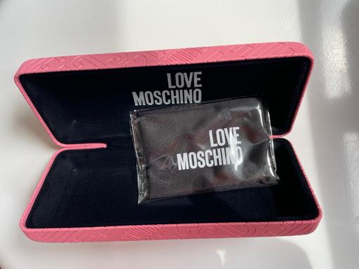 Buy & Sell Barnet East Barnet - Barnet - Photos for Moschino glasses case