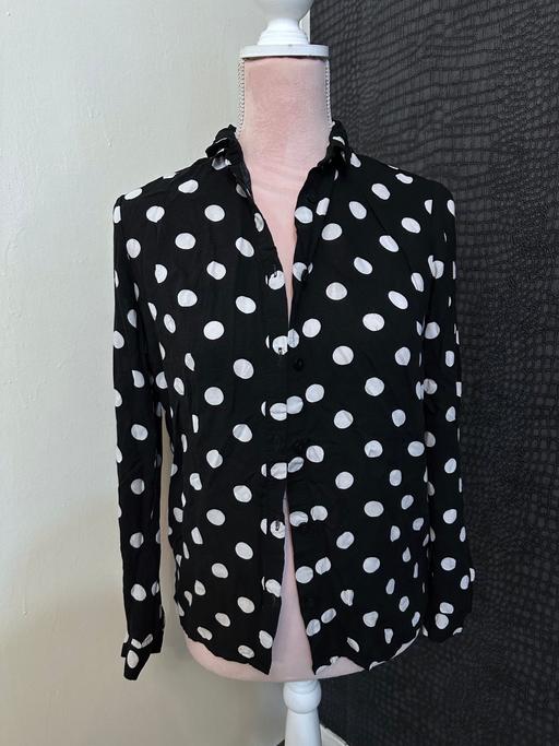 Buy & Sell South West London Earlsfield - South West London - Photos for H&M Polka dot blouse