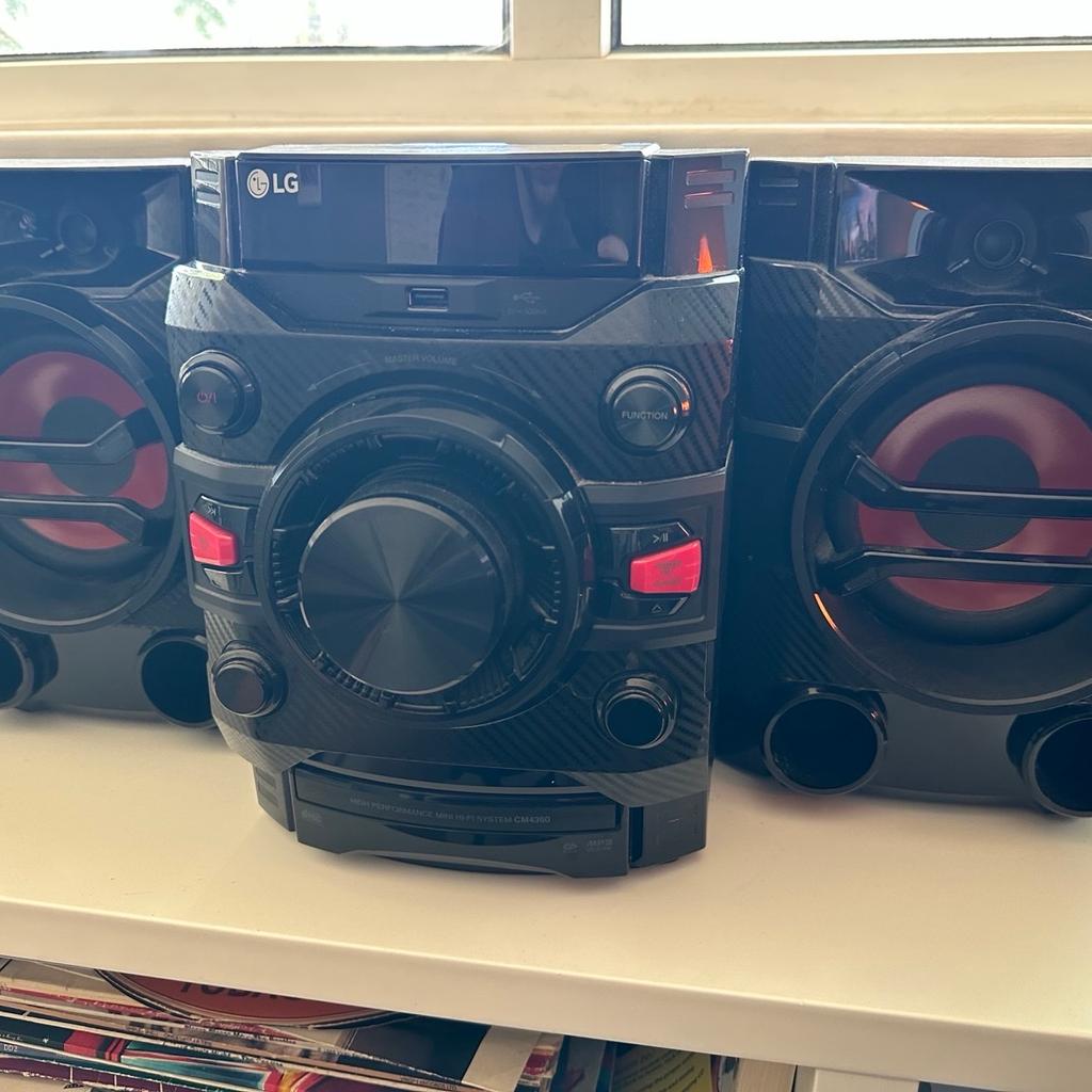 LG HI-FI System CM 4360 in BR1 London for £40.00 for sale | Shpock