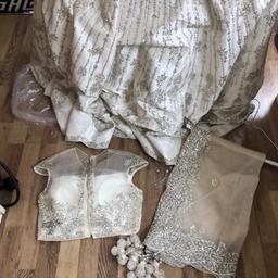 Designer wedding Lengha by Pawan and Pranav

Designer Wedding Lengha by Pawan and Pranav

Bought it for £3,300 still have the receipt.

Size 8/10

Worn for few hours.
In excellent condition.

Open to reasonable offers