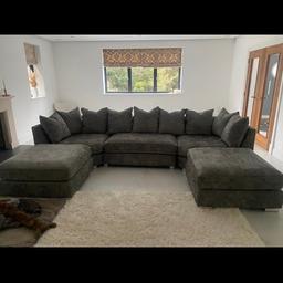 Grey u shape sofa. Excellent condition. Only had since December. Only selling due to moving