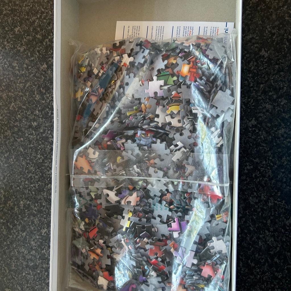 Brand new jigsaw,
Box is a little damaged bag with pieces in is still sealed, sadly no longer wanted.
Ideal for a Disney fan