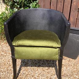 Vintage Lloyd loom chair
Black wicker
Upholstered seat in green velvet