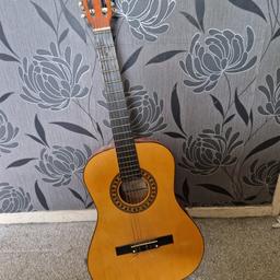 guitar 🎸 🎸
quicksale
House clearance
£10 ono