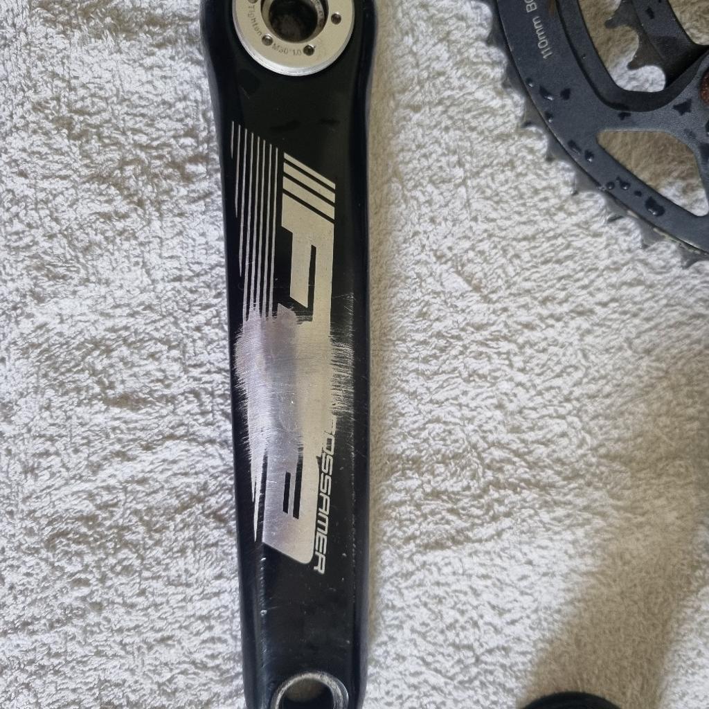 Fsa Crankset/Chainring x2 speed.
Comes with press fit bottom bracket complete(bearing need replacing in my opinion, but can get them cheap)
50/34t Can post or deliver for extra. In good condition.