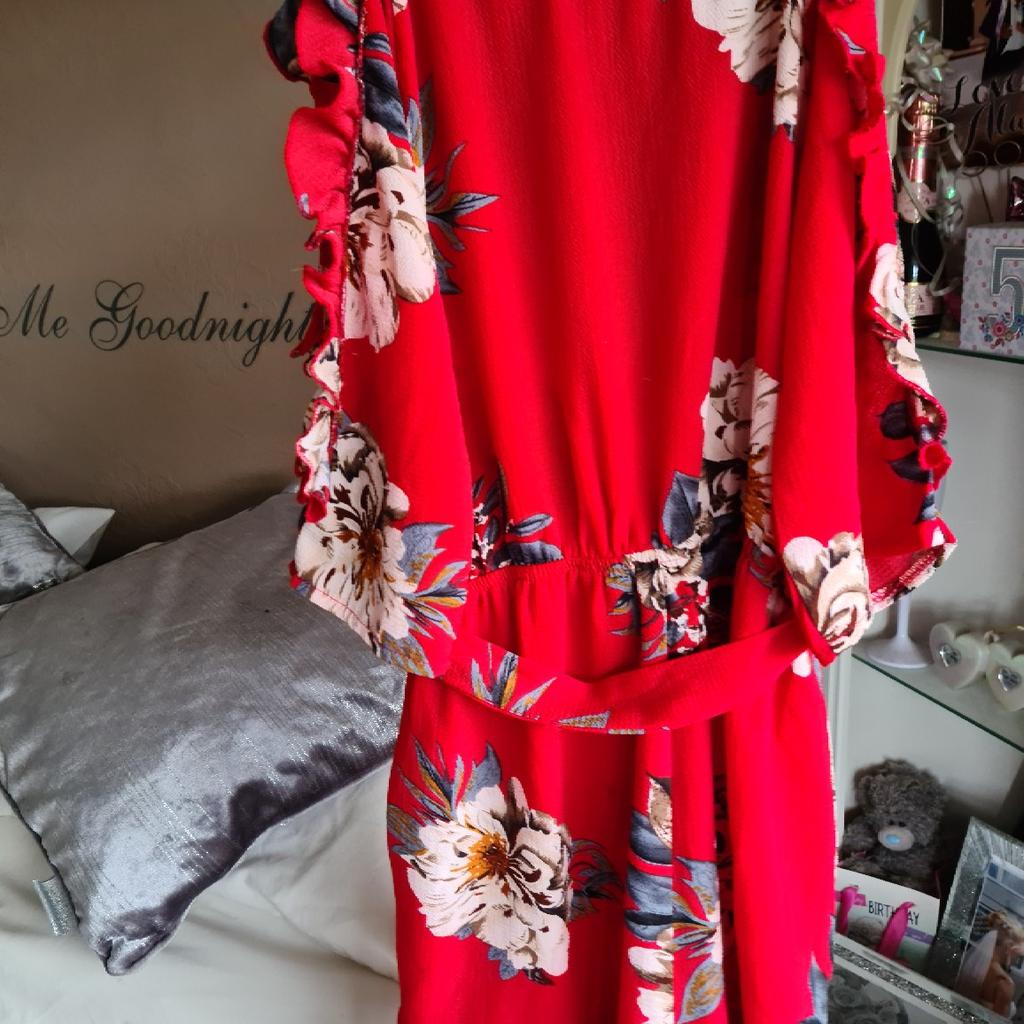 lovely red playsuit Boohoo with open sleeves looks lovely on.
check out my selling page.