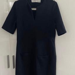 Zara Kleid
Gr S/M
dunkelblau

…noch viele weitere Kleider

Achtung Privatverkauf keine Garantie oder Gewährleistung