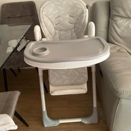 Babylo highchair in a good condition with adjustable hight and back seat.