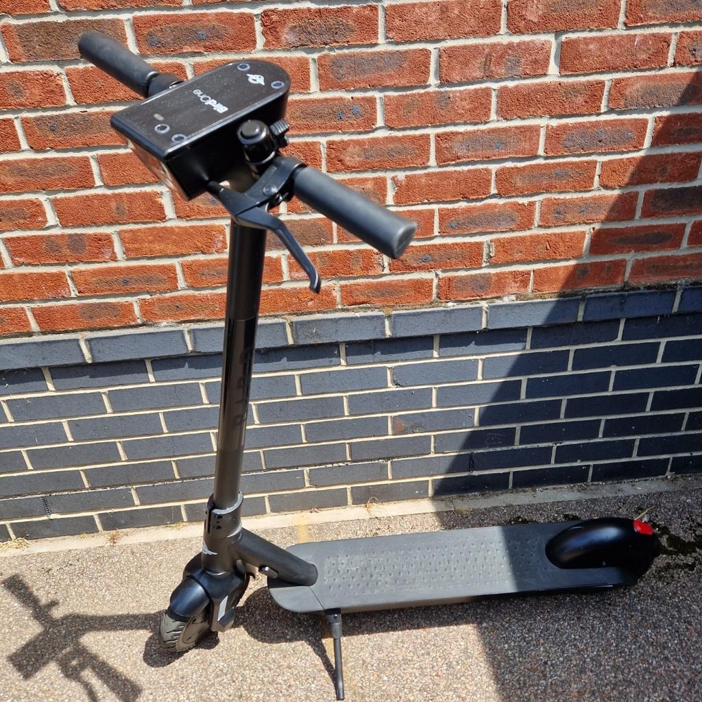 Nearly new Bird E-Scooter. Only done 100 miles (as shown in 4th photo).

Full working order.

Buyer to collect.

RM15 South Ockendon. Essex.

Bought for £400.

*Cash Only* on collection.

**I will not enter into private chat/exchange phone numbers/emails etc. All communications are done via this app**

SPECS

Battery - 36V

Battery charge time - 12 hours.

Range on full charge - up to 30 miles.

Top speed - 18 mph.

Hill grade - 15%.

Connectivity - Bluetooth and cellular.

App - Android and iOS.

Anti-theft - GPS Enabled.

Lock - Digital security.

Lights - Automatic front and rear lights 30-40 lumens.

Braking - Regenerative front motor brake, rear drum brake.

Wheels - 9" semi solid pneumatic.

Neck - Durable and fixed.

IP34 Water resistant.

Weight limit - 220 lbs.

Comes with power supply unit and charging cable.

DIMENSIONS

Length - 43.2"

Width - 18.25"

Height - 46.80"