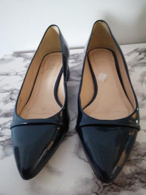 Buy & Sell West Midlands Wolverhampton - Photos for Ladies size 4