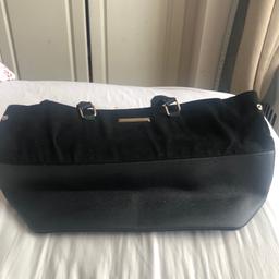 Big dorothy perkins bag
Used but very good condition
