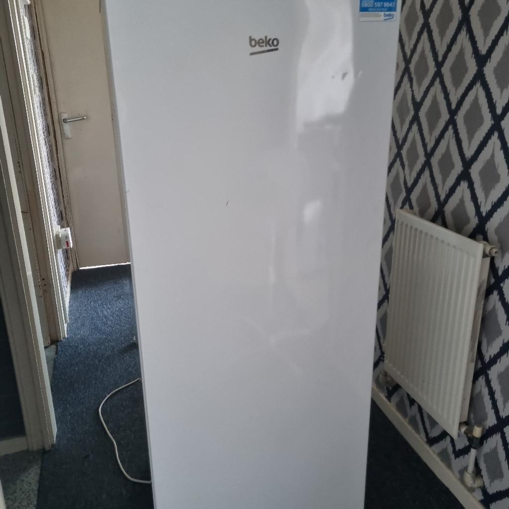 Beko 5 drawer freezer in B37 Wood für £ 50,00 zum Verkauf Shpock AT