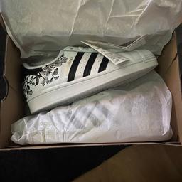 Brand new in box size uk5 trainer from adidas.