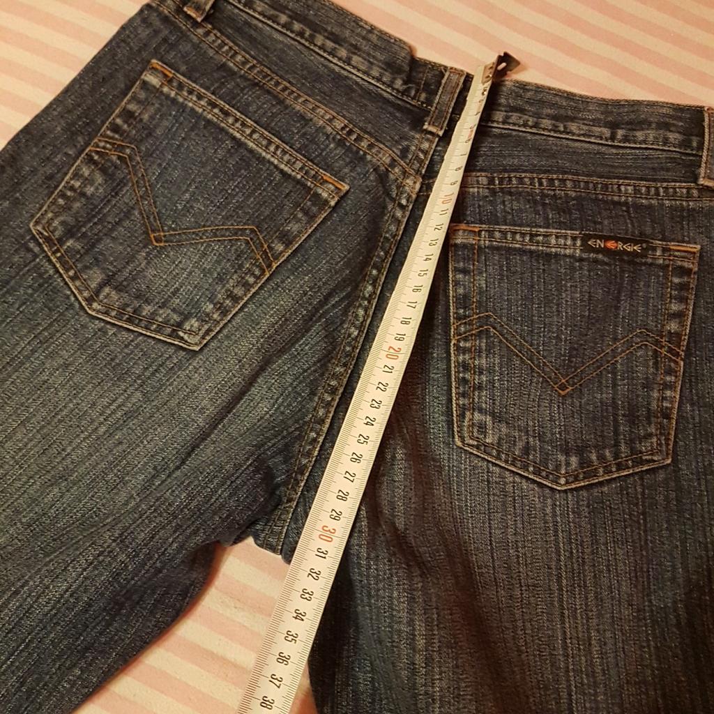 Jeans marca Energie, tg. S/ M (40/ 42), colore blu , in cotone non elasticizzato, in ottimi condizioni.
☆Vendo anche:
maglietta, scarpe e borsa.
☆Guarda anche gli altri miei annunci e risparmia sulle spese di spedizione.
#donna #ragazza #jeans #pantaloni #cotone #blu