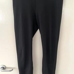 Hi and welcome to this beautiful looking ladies Nike Dri Fit Full Length Leggings Size Medium in very good condition washing label removed thanks