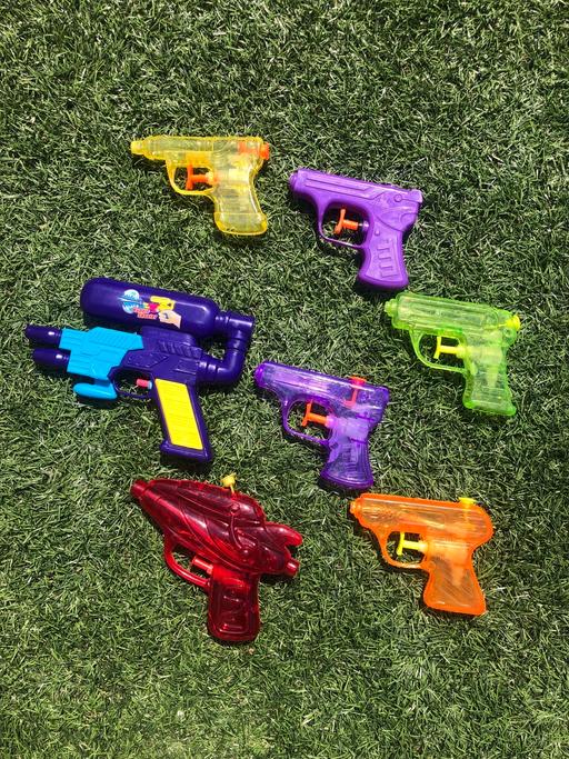 Buy & Sell East London Havering - Photos for Water Pistols