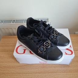 Guess Trainers
Size 8
Worn once.

Collection or post