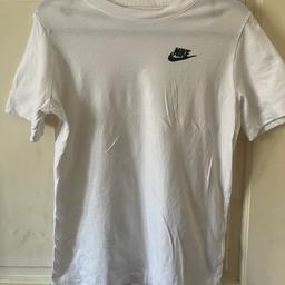 White Nike t shirt