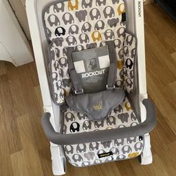 Baba bing rockout baby Boucher/chair in good condition .
Folds for storage