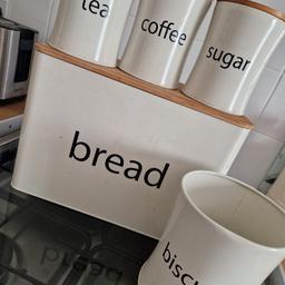 FREE FREE FREE

Kitchen Coffee Tea Sugar Bread Biscute Tin's

COLLECTION ONLY