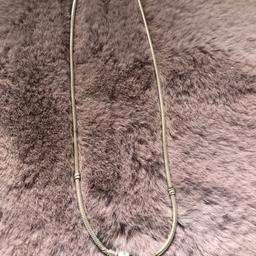 Pandora necklace heavy closed linked chain (18 inches or 46cm )
A gift no longer wanted ..
In a gift bag but no box s.a.s

Will post
Accept £50 plus postage
( retails at £115 )