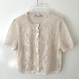 Hi and welcome to this gorgeous stylish ZARA Sheer Embroidered Top Blouse Size Medium in mint condition thanks