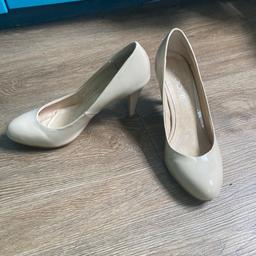 Patent Aldo heels, excellent condition. Pick up only
