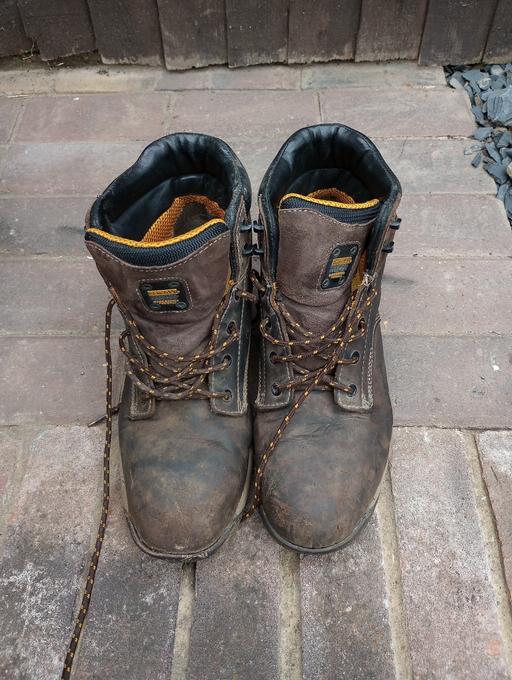 Buy & Sell Kent Medway - Kent - Photos for DeWalt boots