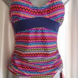 Brand New tags & hygiene label still in place. AZTEC muti coloured pattern ,size 10 Swimming costume, padded bust which can be removed. Halter neck fastening.
New never worn or even tried on.
PLEASE NOTE I'm at 37 BB2 3EZ.
map keeps selecting wrong area
