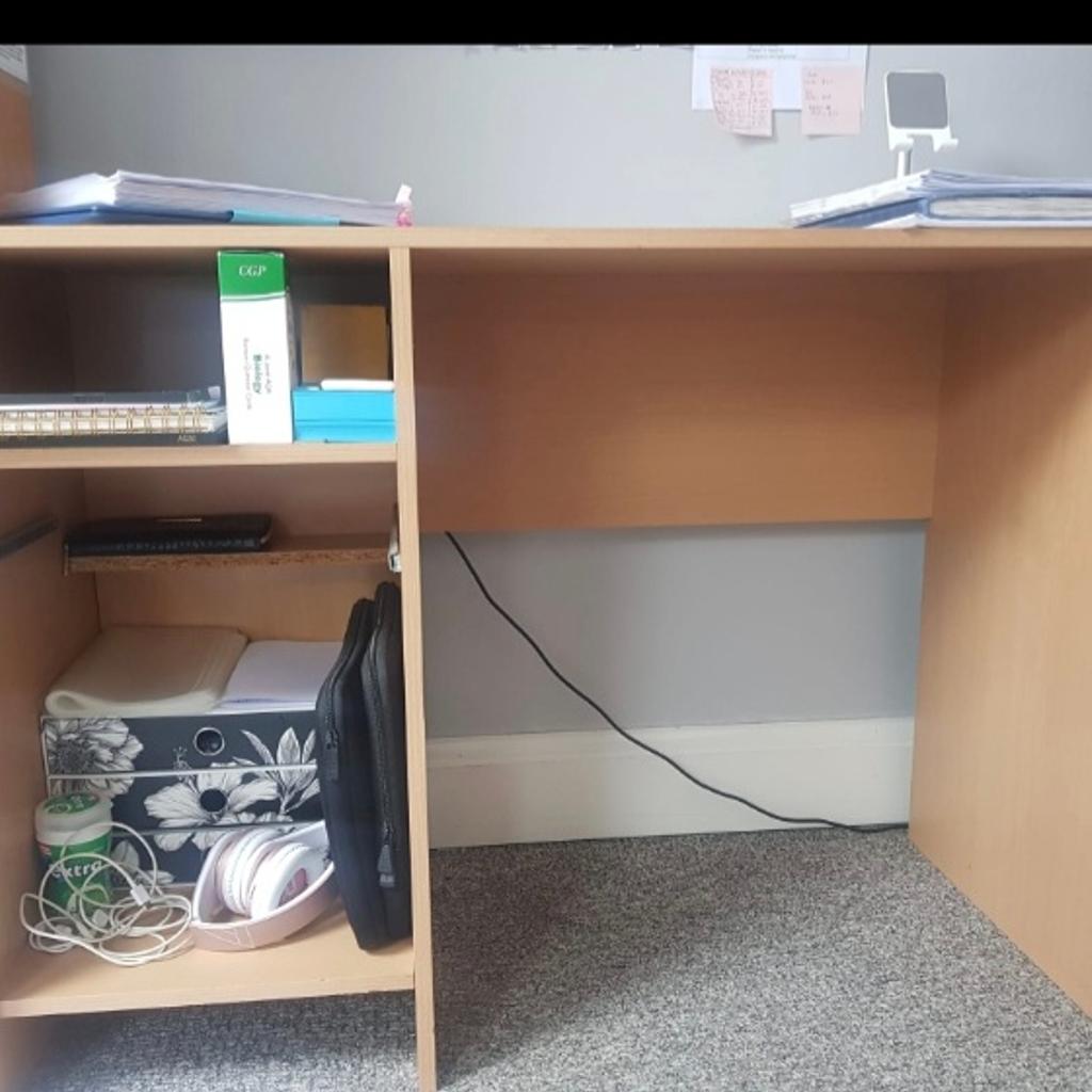 Reasonable offers may be considered. Accessories not included in the sale just the desk is for sale.
Length:103cm
Width: 44cm
Height:74cm
Collection from Dewsbury
contact me 07850345272