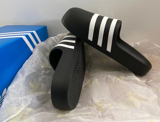 Buy & Sell South East London Catford - South East London - Photos for Adidas Originals Sliders Black & White UK 11