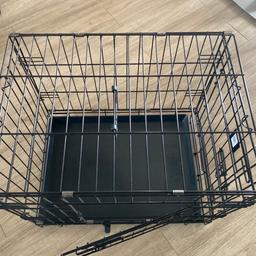 Like new dog crate, used only twice to transport puppies to the vet.
60cm wide x 44cm deep x 50cm high.
Folds flat when not in use.
Collection from WS8
