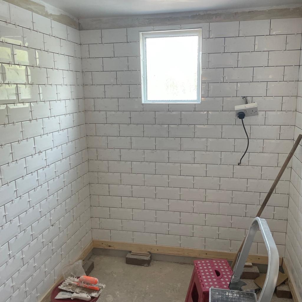 painting and dec tiling plastering and garden work and much more