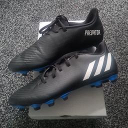 BRAND NEW 
ORIGINAL 
ADIDAS PREDATOR EDGE.4 FXG FOOTBALL BOOTS 
UK SIZE 8.5

BRAND NEW NEVER BEEN USED 
IN BOX 

CAN POST