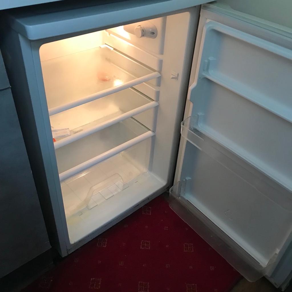 Small fridge working fine selling because buy new one
Pick up from Nelson
Pick up only no ask for post or email address