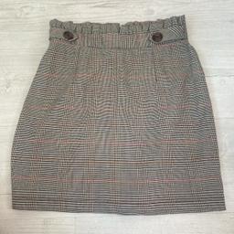 Top shop checkered  skirt black white orange brown autumnal button size 8
Excellent condition