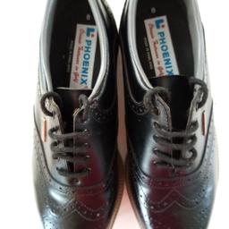 Phoenix golf shoes, not worn, size 8.
Welcome to try on.
Cash on collection only
Featherstone nr Wolverhampton wv10